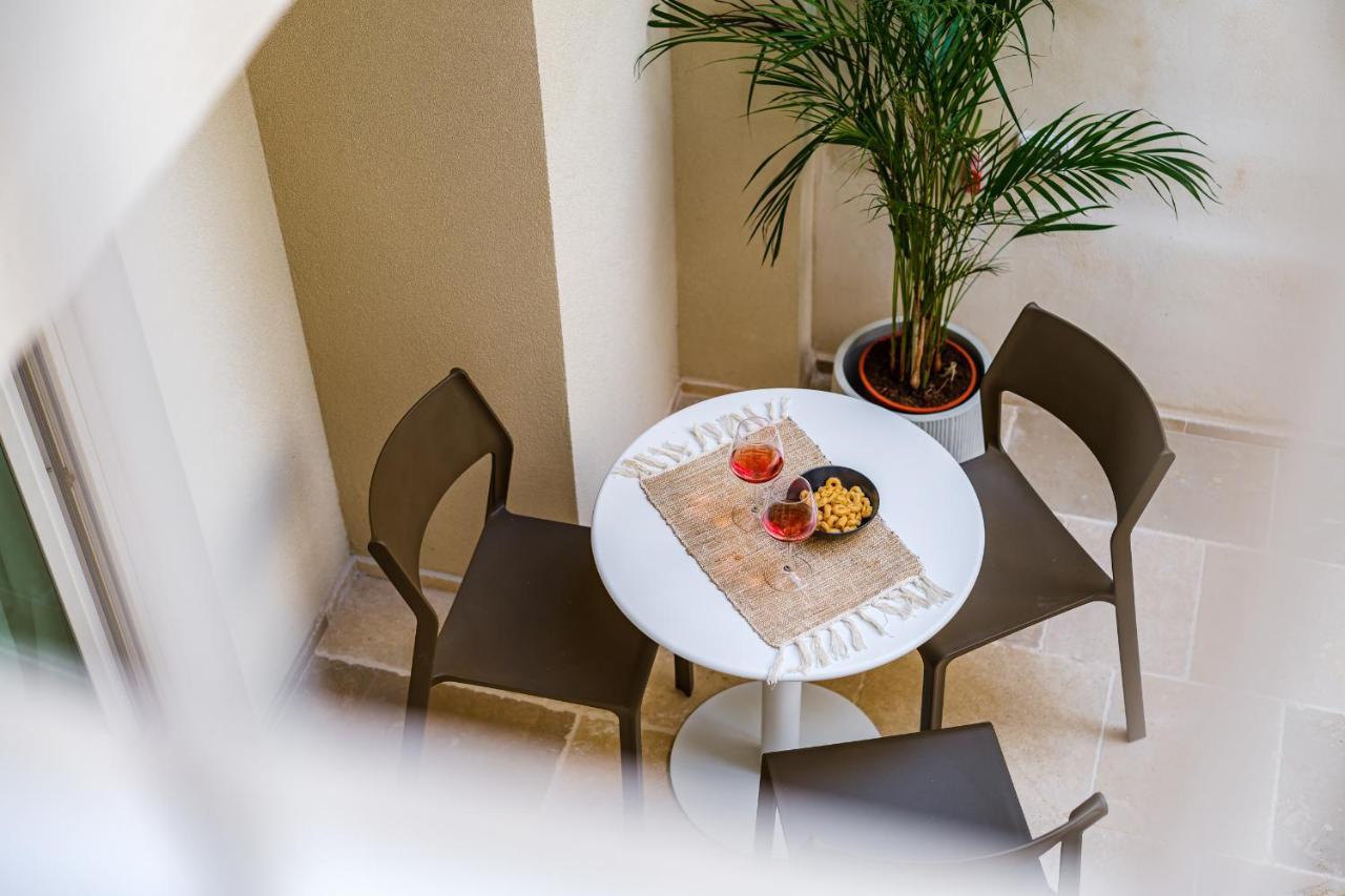 Helloapulia Charming Palazzo Clemente - Self-Catering Suites With Aircondition Monopoli Eksteriør billede