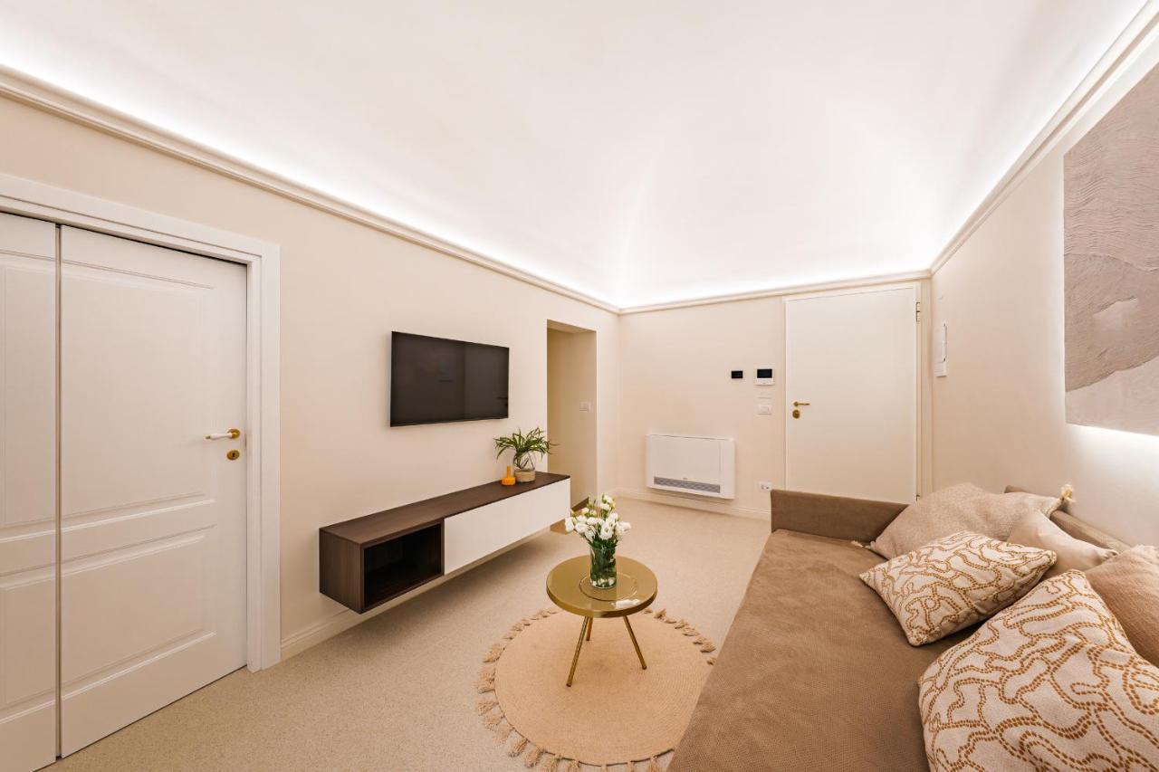 Helloapulia Charming Palazzo Clemente - Self-Catering Suites With Aircondition Monopoli Eksteriør billede