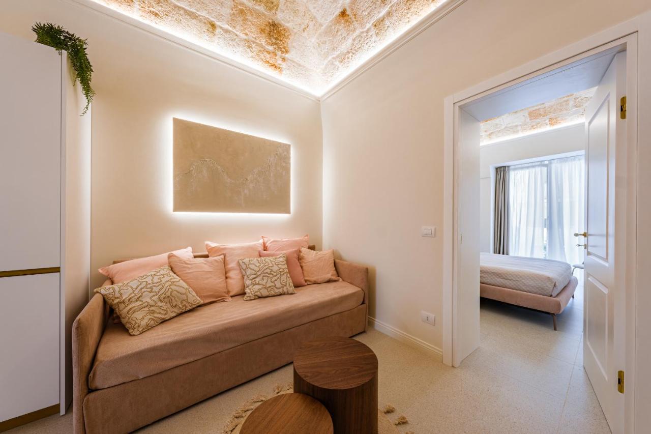 Helloapulia Charming Palazzo Clemente - Self-Catering Suites With Aircondition Monopoli Eksteriør billede