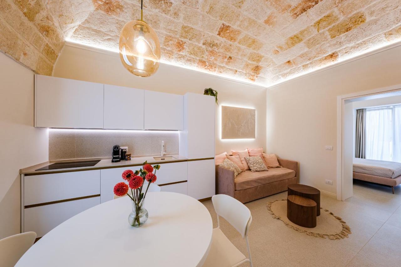 Helloapulia Charming Palazzo Clemente - Self-Catering Suites With Aircondition Monopoli Eksteriør billede